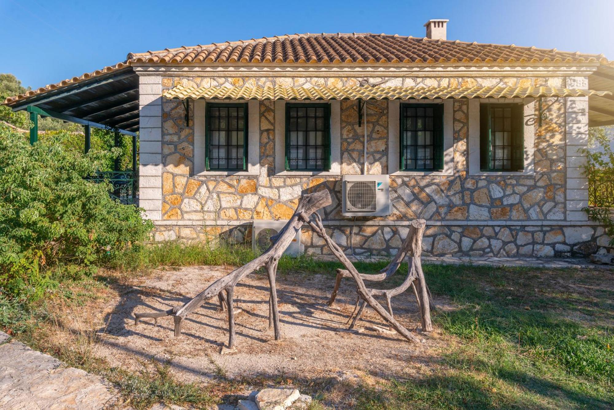 Liodentro - Olea Villa ปลาตาเรีย ภายนอก รูปภาพ